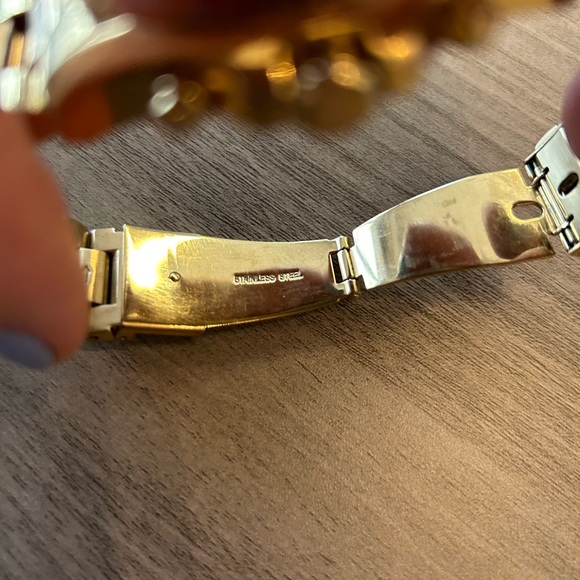 Michael Kors Bradshaw Two Tone oversized chronograph watch - Picture 5 of 8